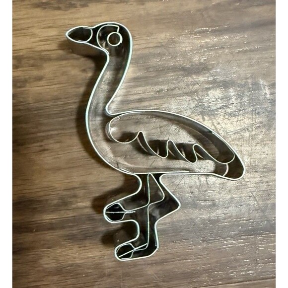 Flamingo Cookie Cutter Metal Eye Nose Wings Feet Details! Vintage - Picture 1 of 4